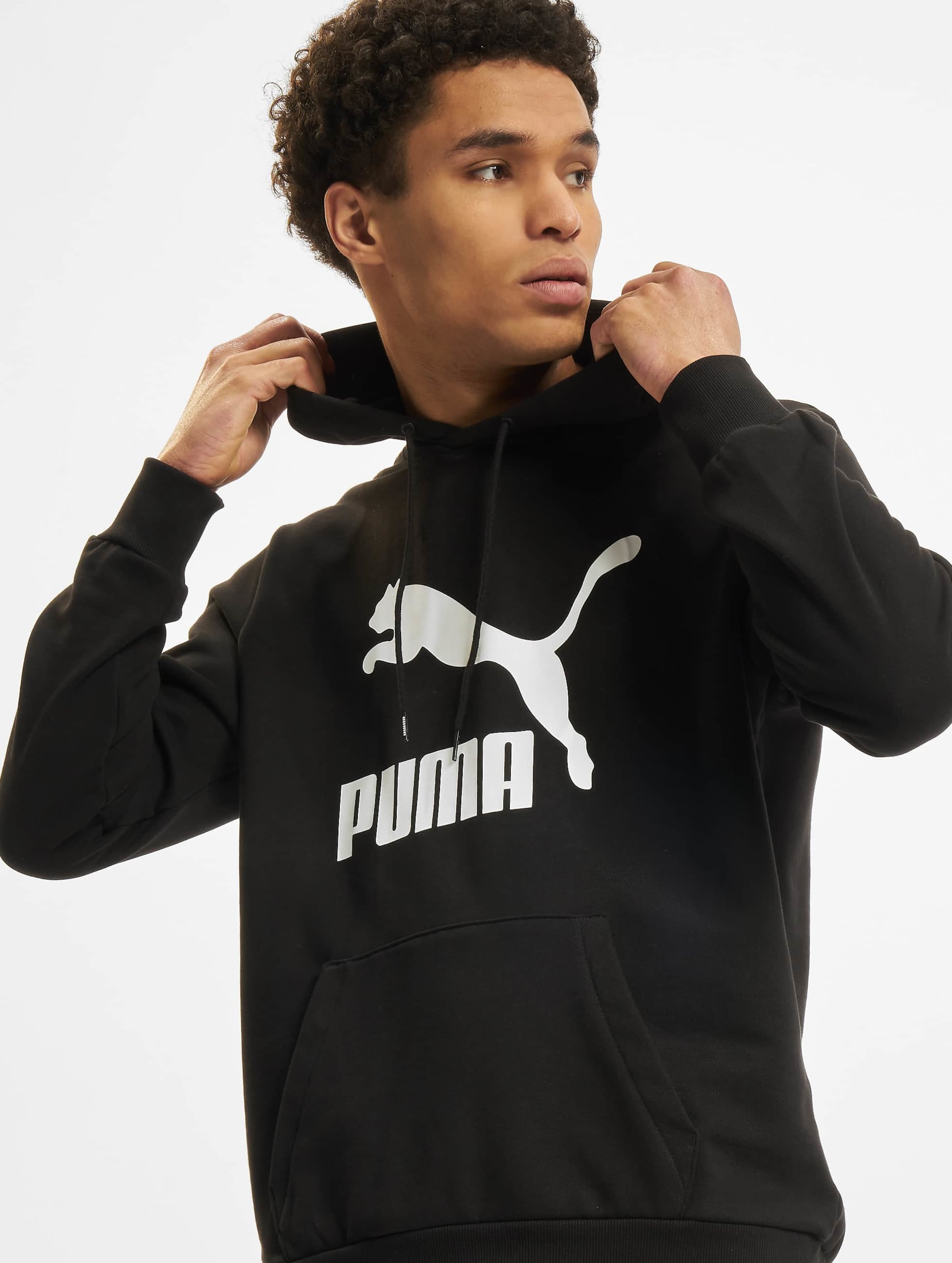 Puma classic logo on sale hoodie