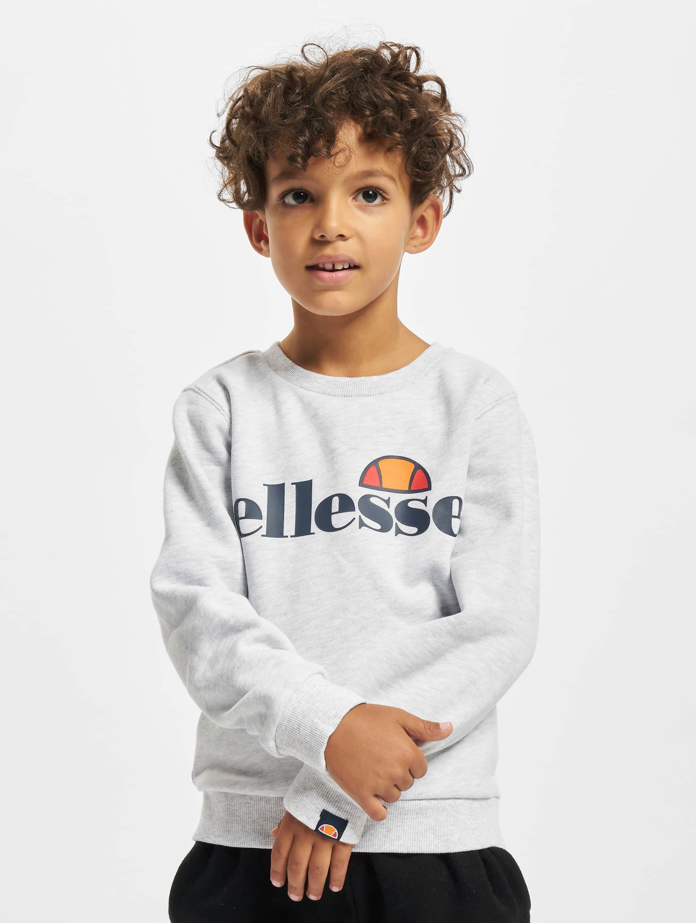 Ellesse best sale suprios sweatshirt