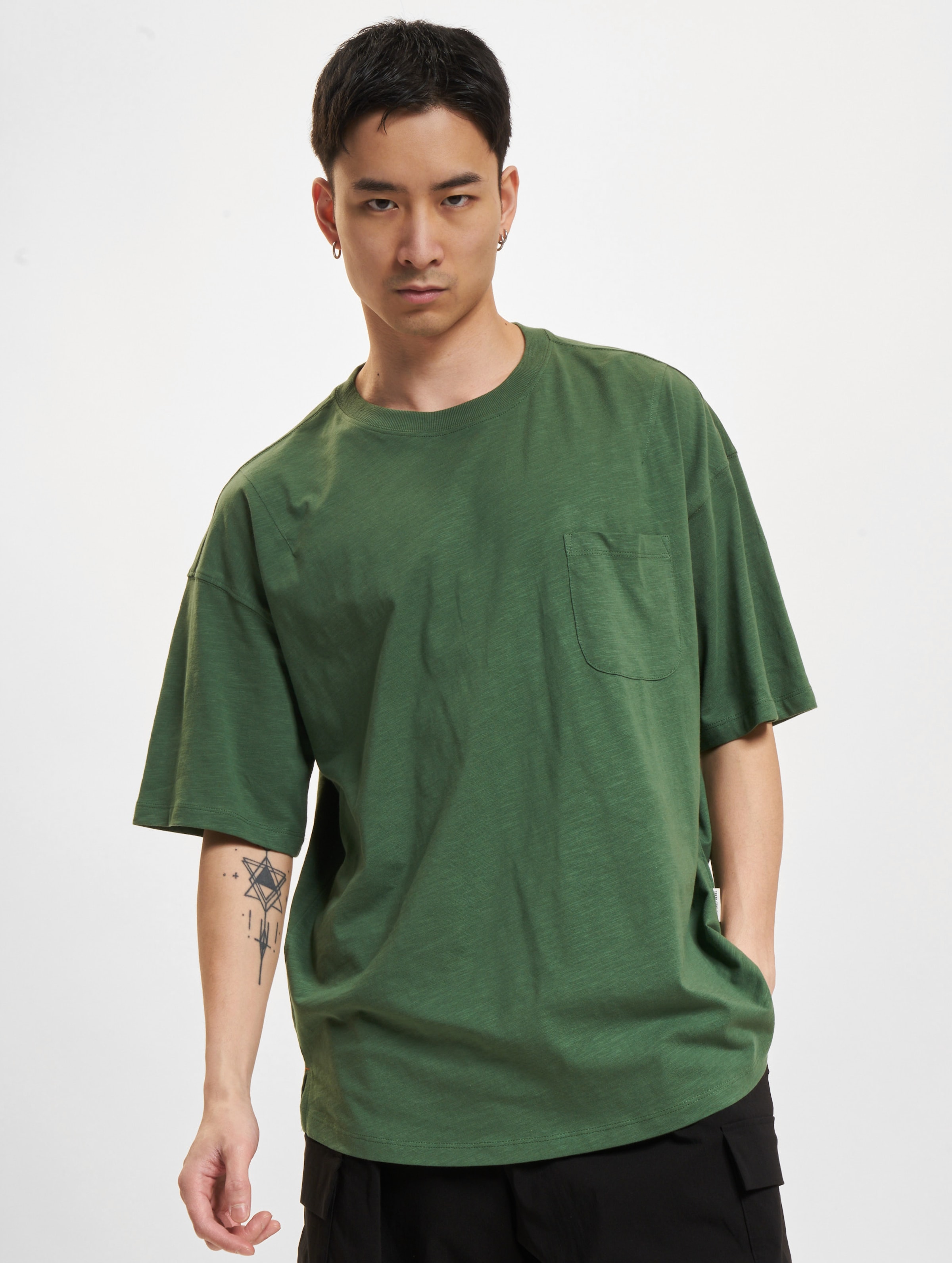 Redefined Rebel Toke T-Shirts Mannen op kleur groen, Maat L