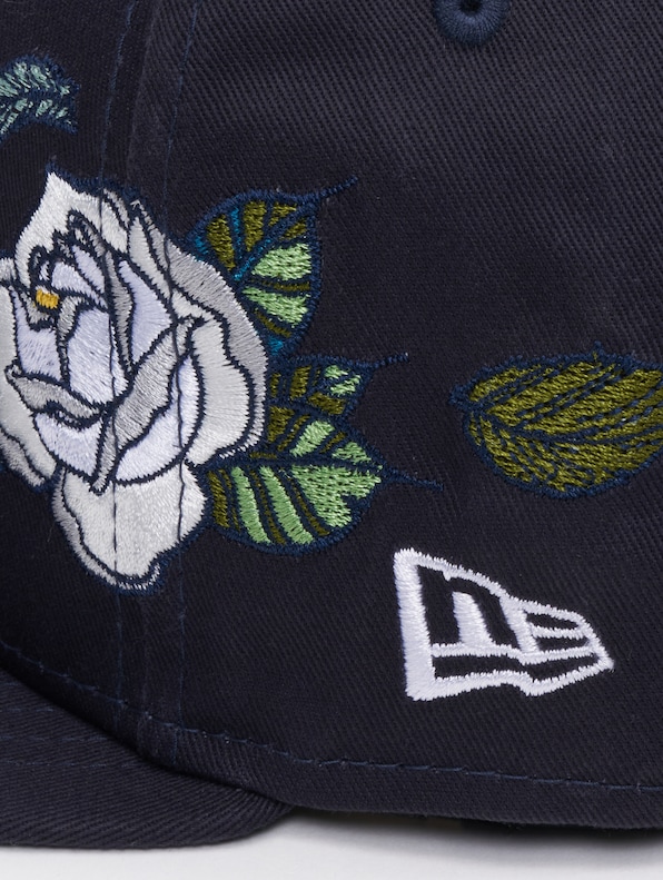 Flower Icon 59Fifty-7