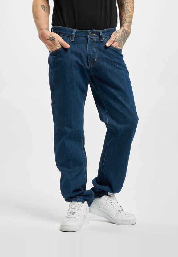 Loose Fit-1