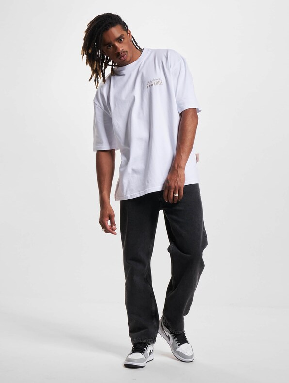 Leander Oversized-5