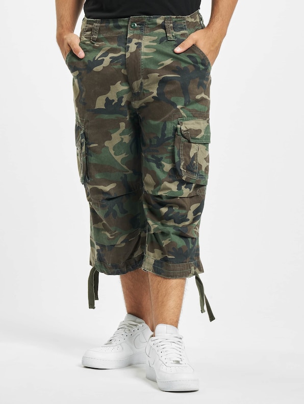 Urban Legend Cargo 3/4 Shorts-2