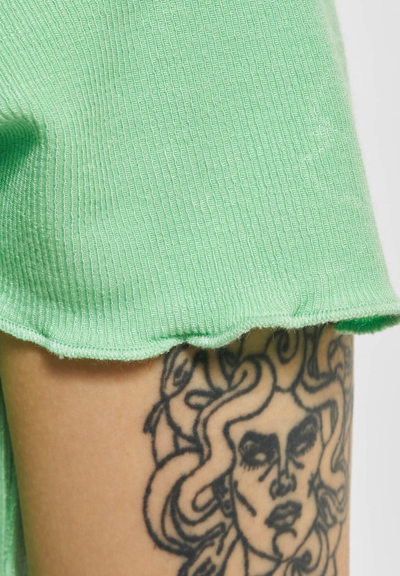 Kika V Neck Crop-2