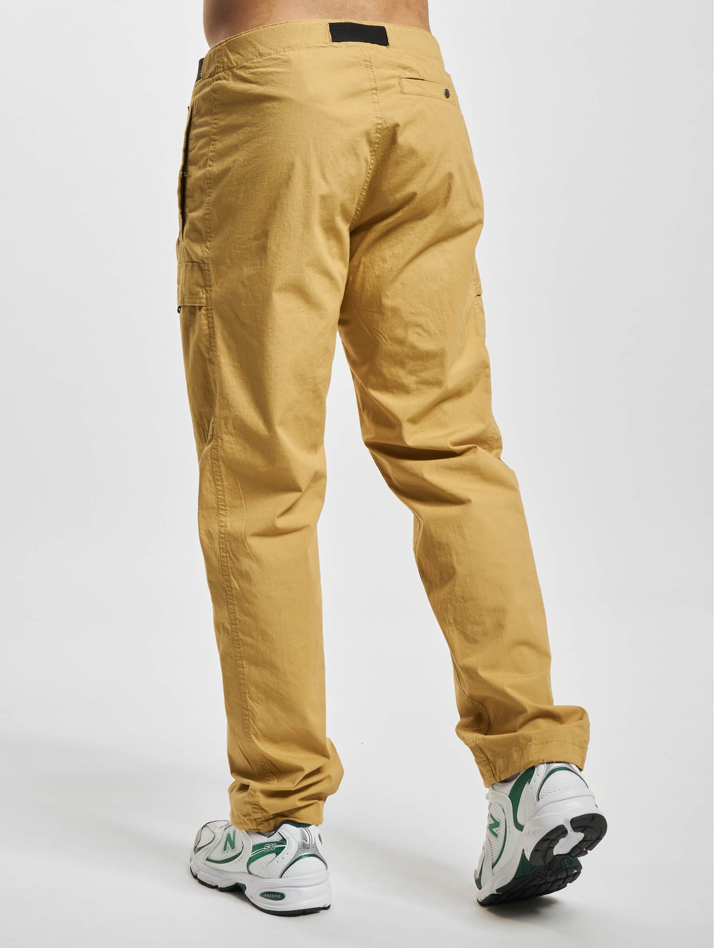 Shop The North Face Men's Black Cargo Trousers up to 45% Off | DealDoodle