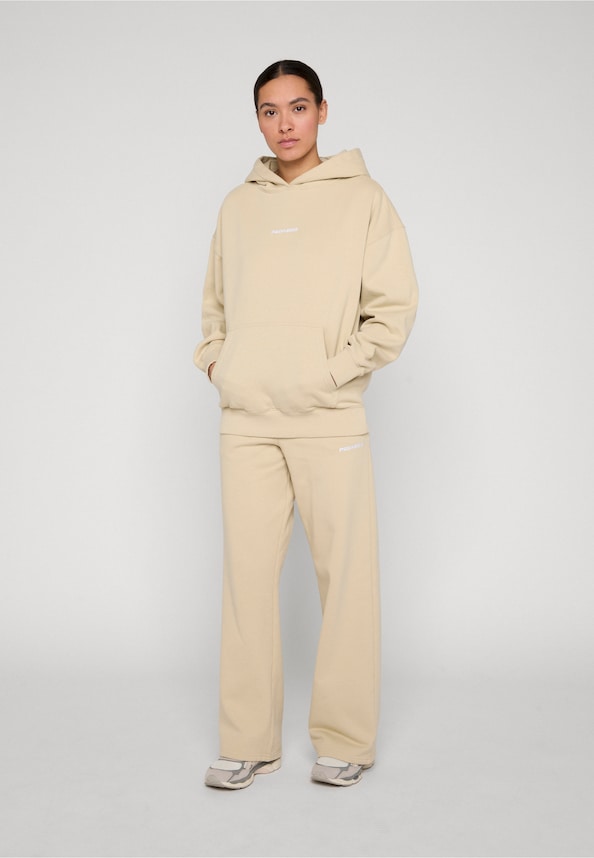 Clarita Logo Oversized-4