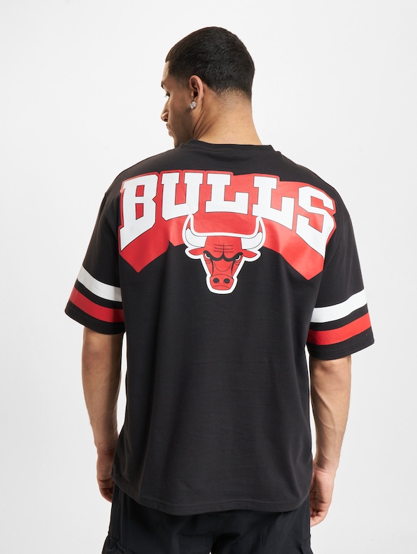 Chicago Bulls NBA Arch Graphic Oversized-1