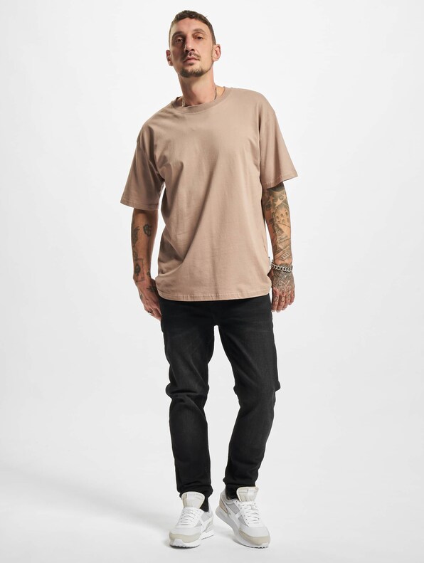 Denim Tapered Regular Straight Fit-5