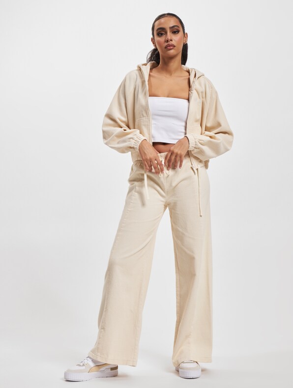 Chest Signature Crop Corduroy-7