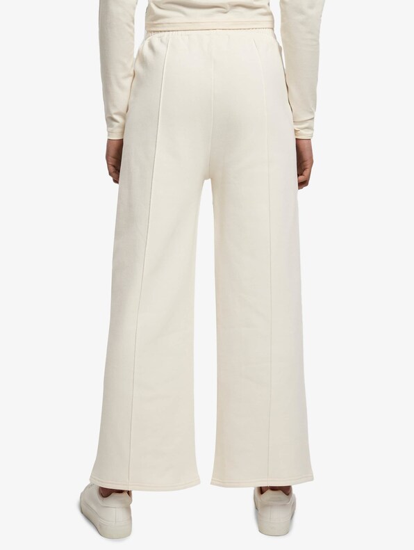 Ladies Straight Pin Tuck-1