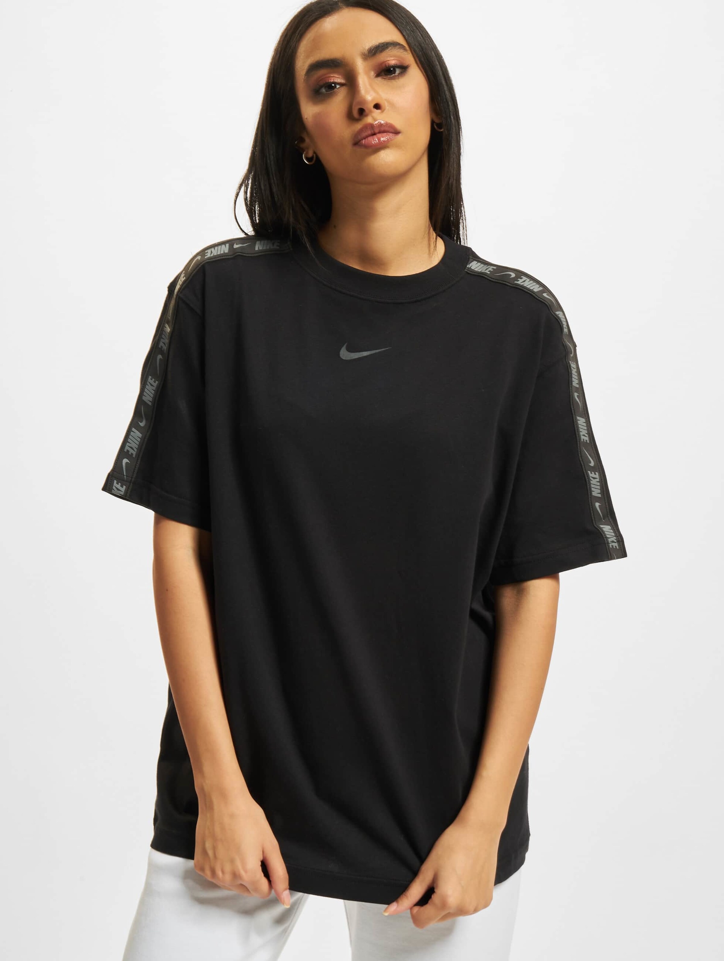 Nike best sale tape tee