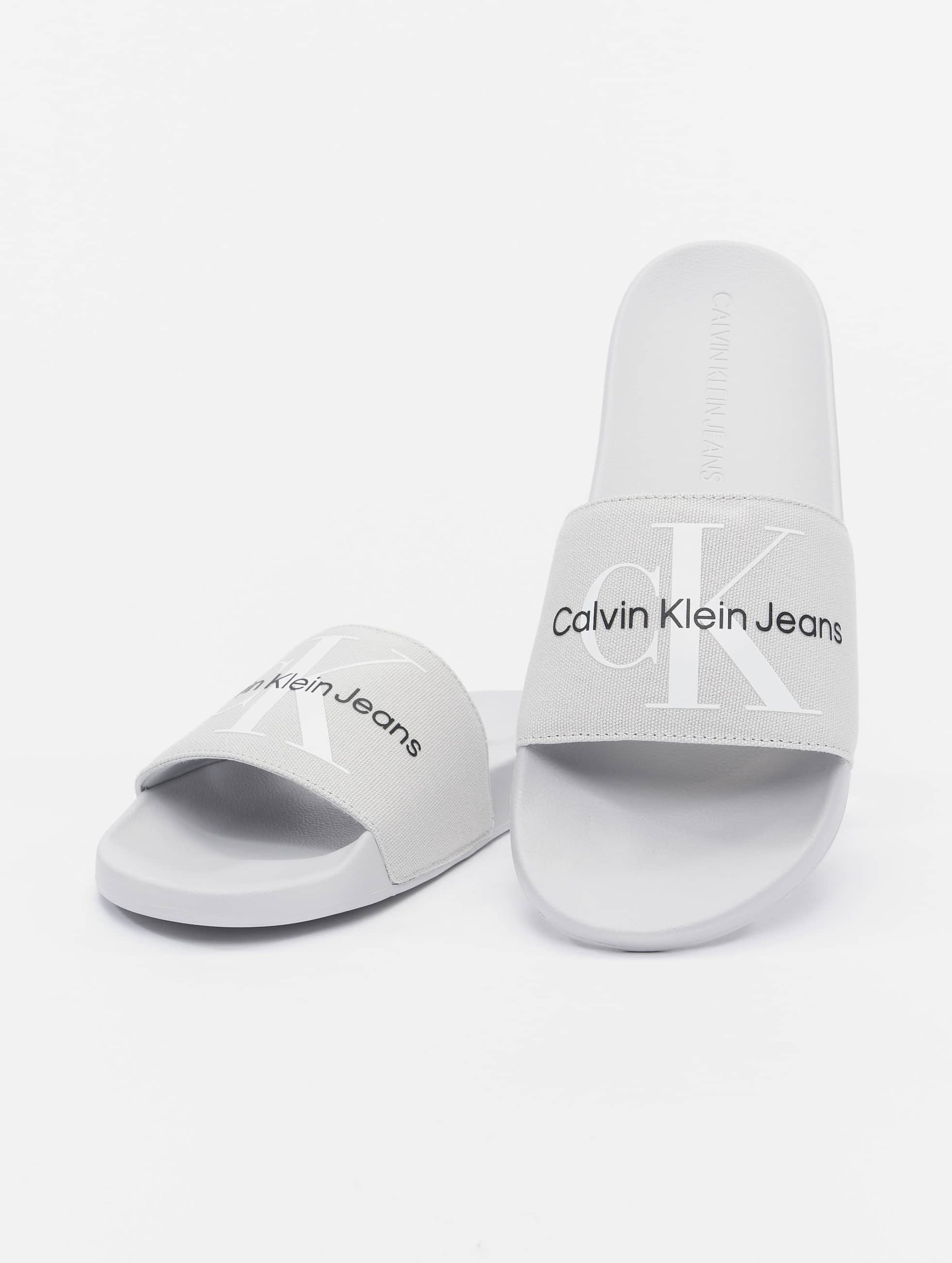 Calvin klein sliders size on sale 5