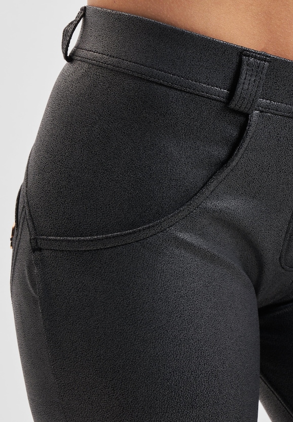 Freddy Regular-Waist WR.UP® Shaping Faux Leather Jeggings-4