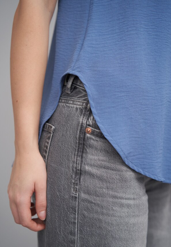 Top with button placket-5