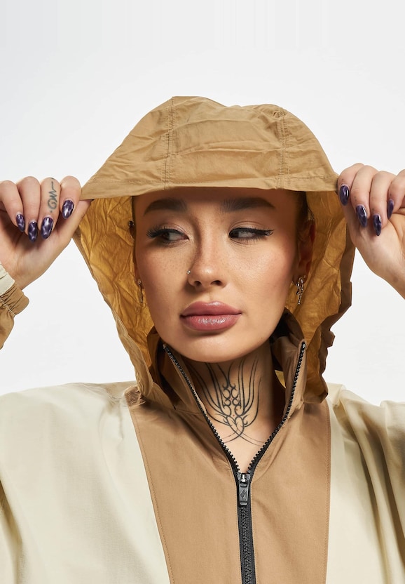 Windbreaker-7