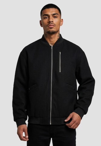 Bomber 