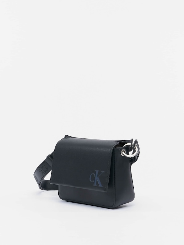 Calvin Klein Sculpted Bag-3