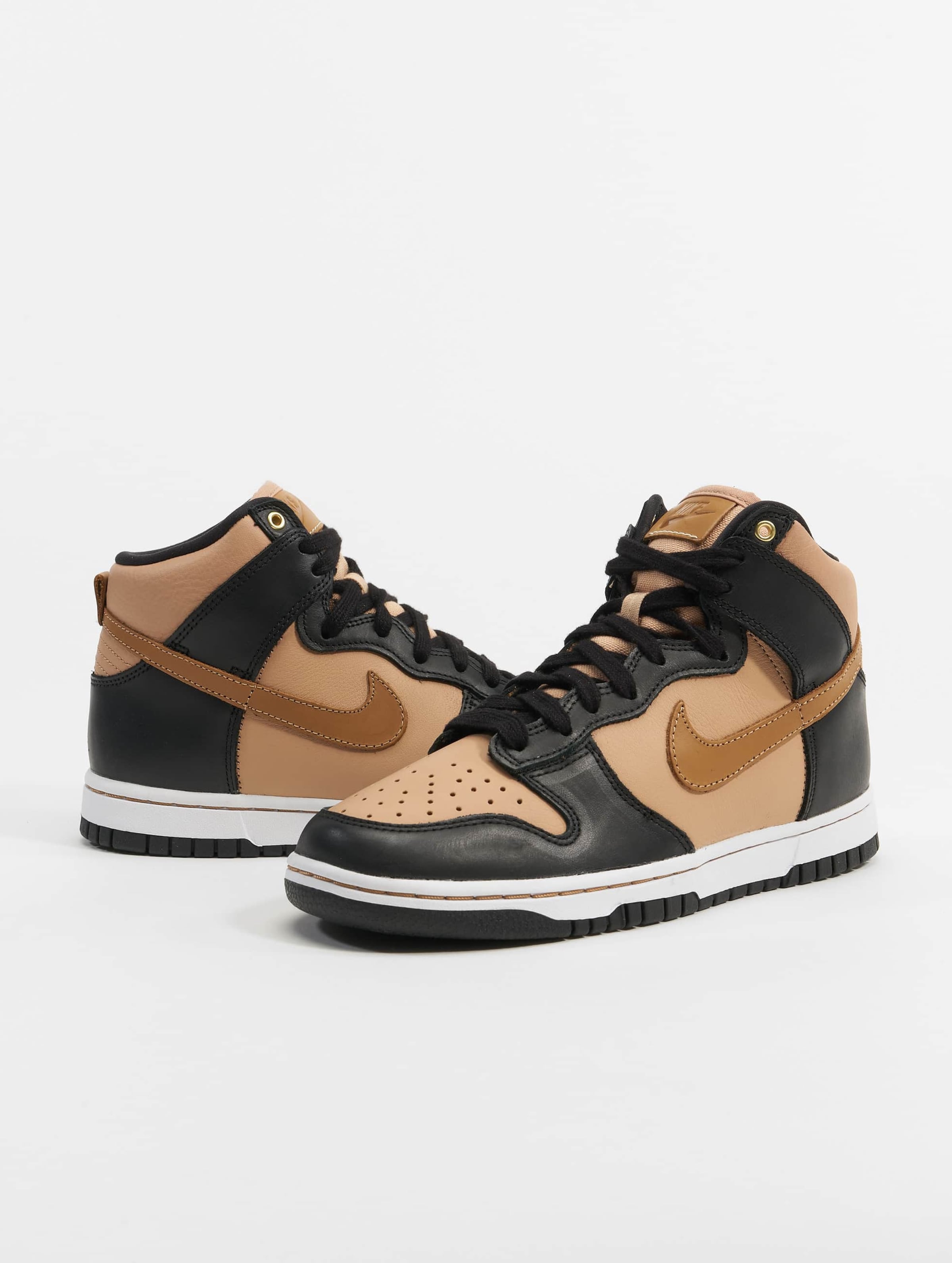 Nike Dunk High Lxx Sneakers Vrouwen op kleur zwart, Maat 46