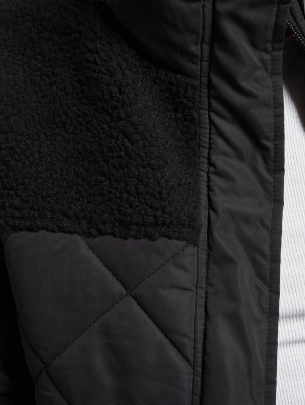 Ladies Oversized Diamond Quilt-3