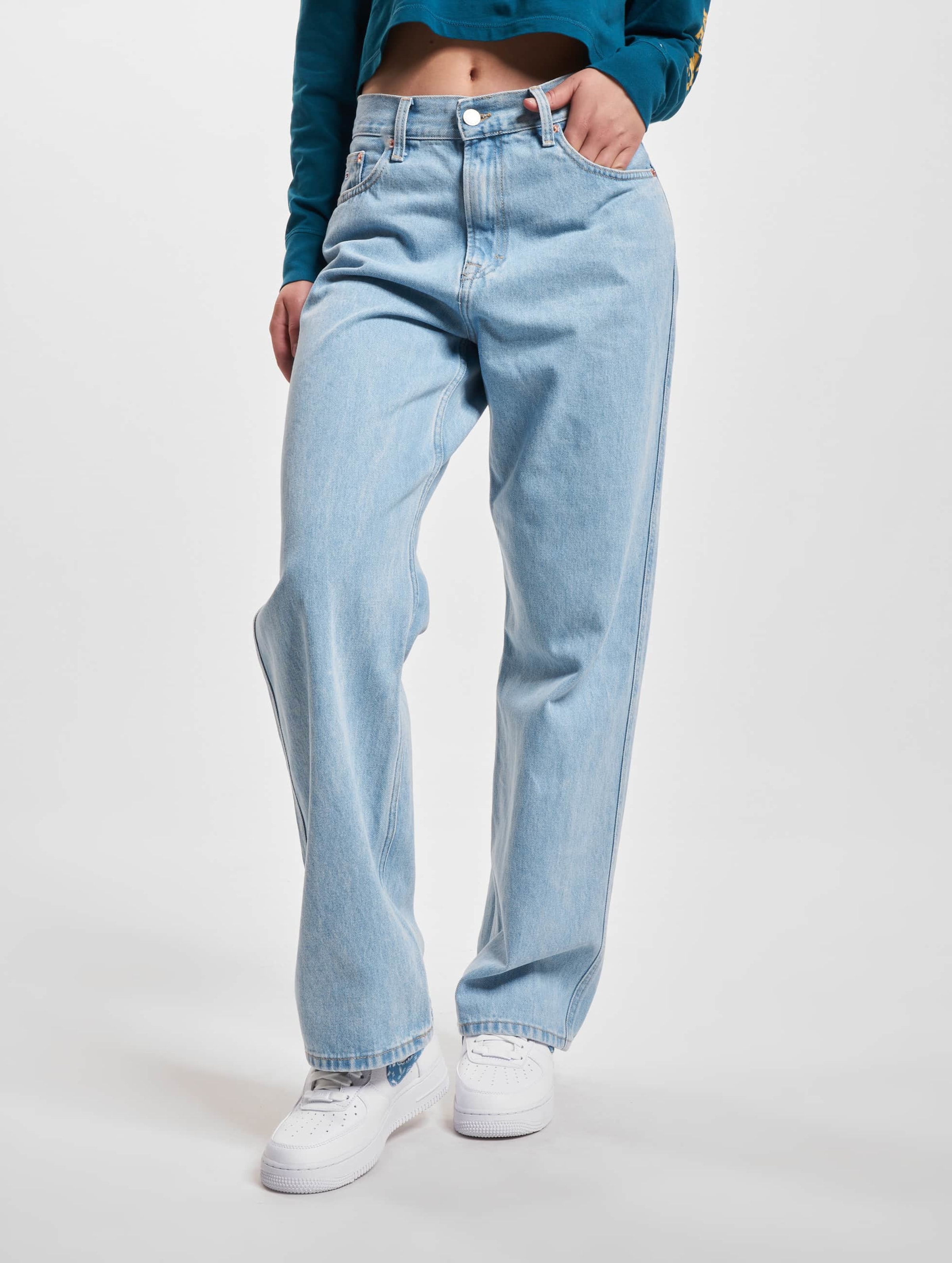 Tommy Jeans Hot Pant Short Bg0018 Jeans Dames - Broek - Lichtblauw - Maat 27