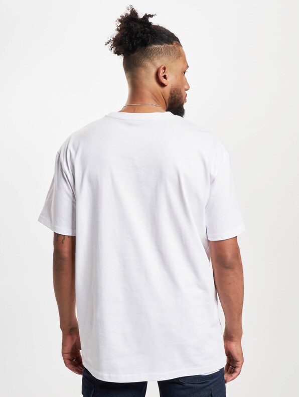 Build Your Brand Heavy Oversize T-Shirt-1