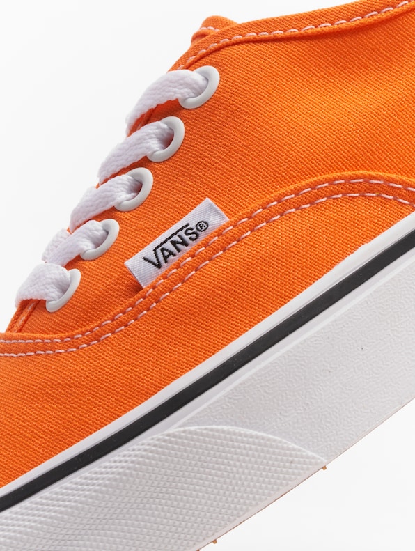 UA Authentic-8