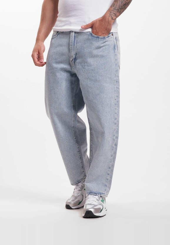 Levis Stay Loose Tapered Crop Jeans-0