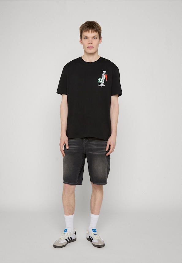 SS HS PENNANTS TEE-2