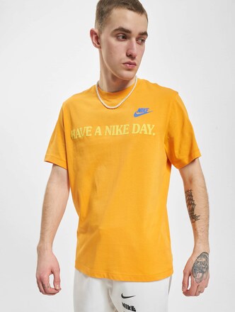 Nike Ess Stmt 4 T-Shirt