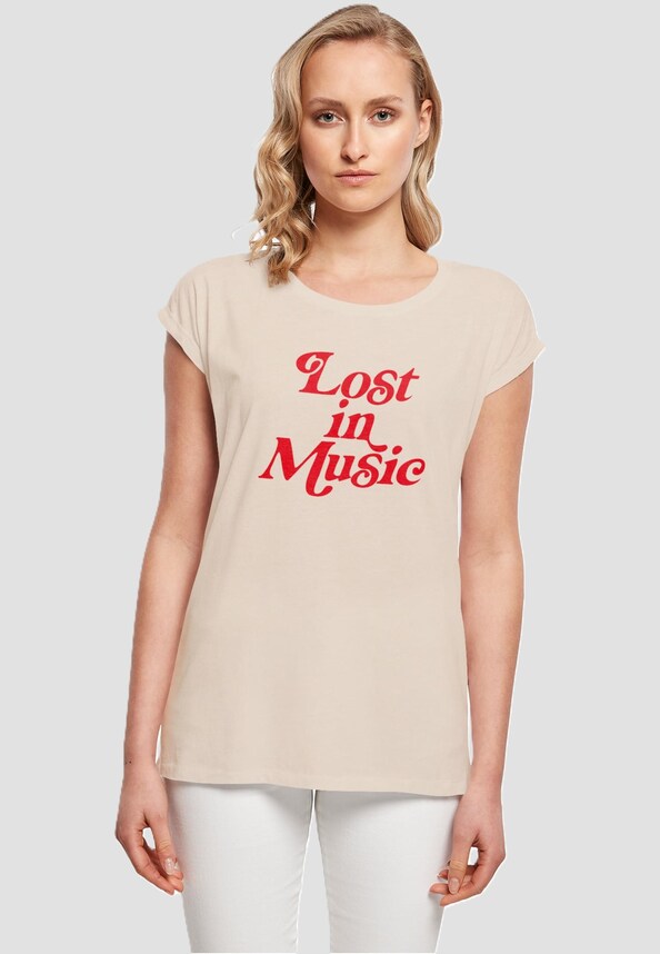 Ladies Lost In Music-0