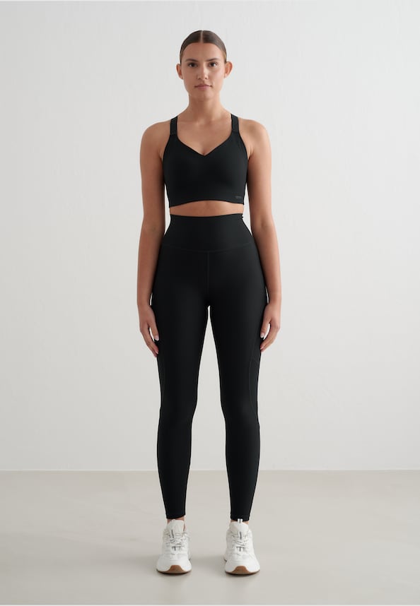 Black Ribbed Performance Pocket-2