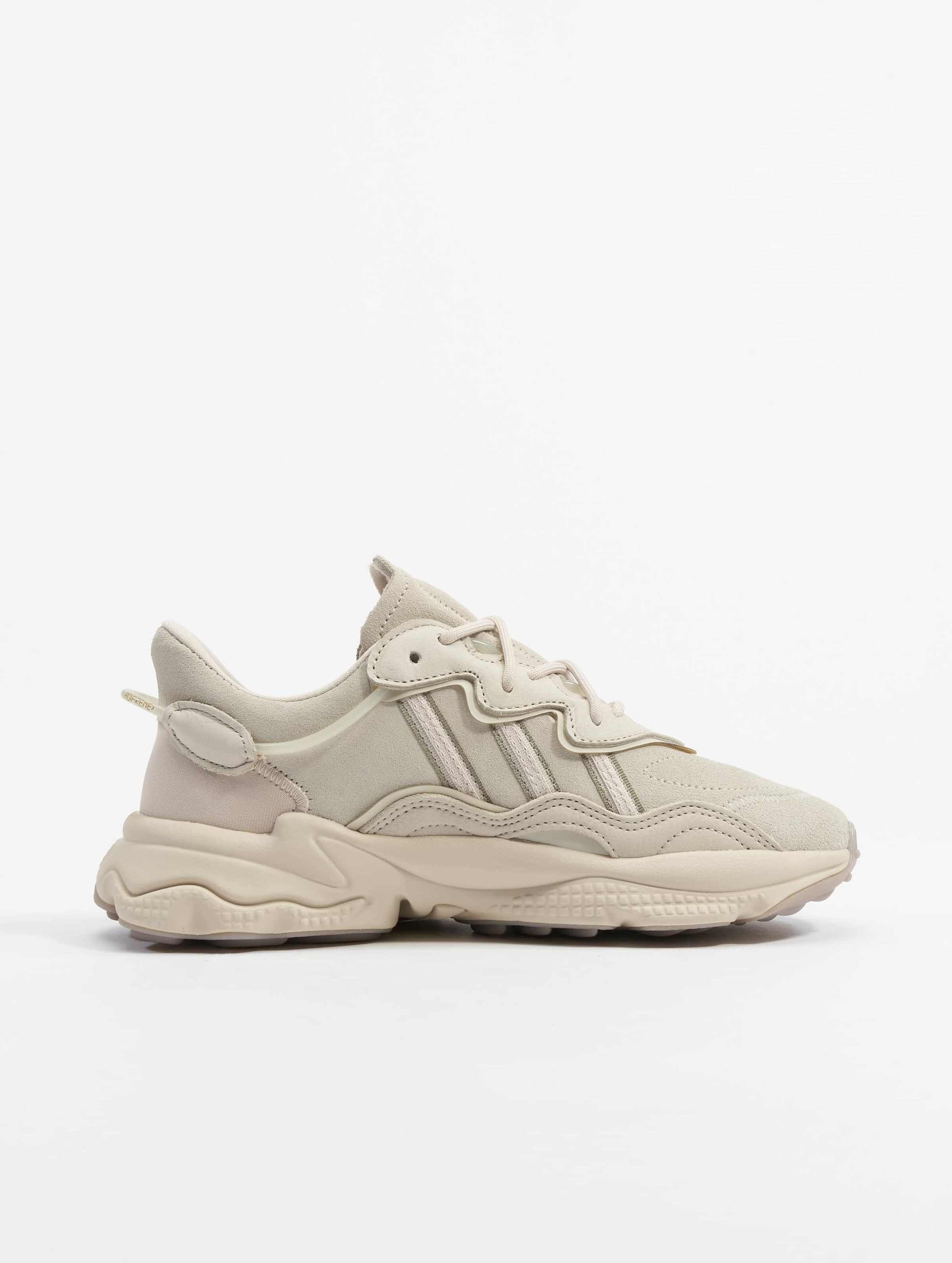 Adidas store ozweego w