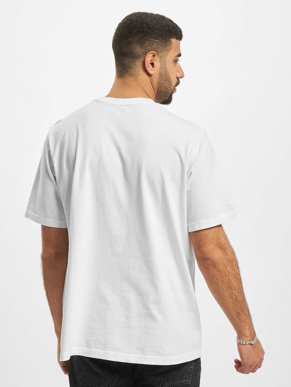 Levis Relaxed Fit T-Shirt-1