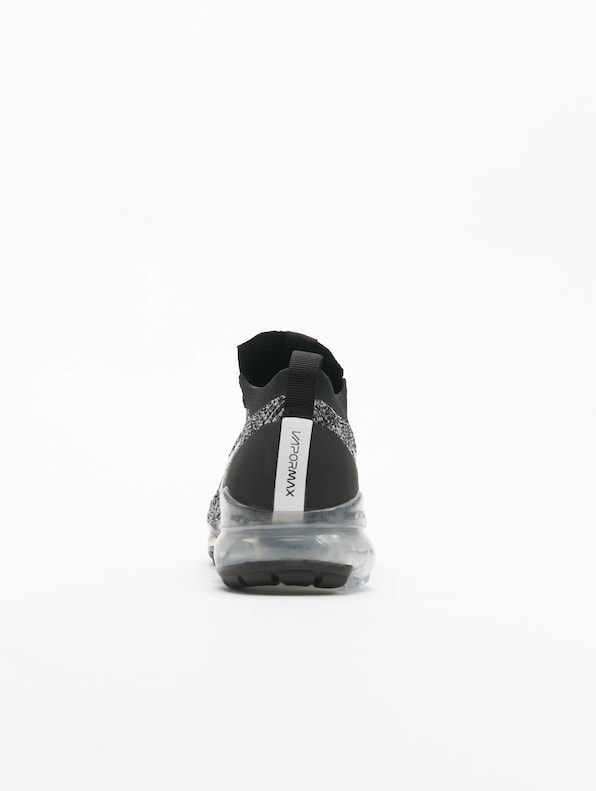 Nike Air Vapormax Flyknit 3 Sneakers Black/White/Metallic-4