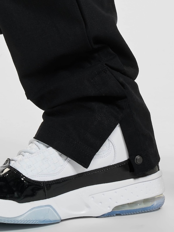 Script Logo Multipocket-8