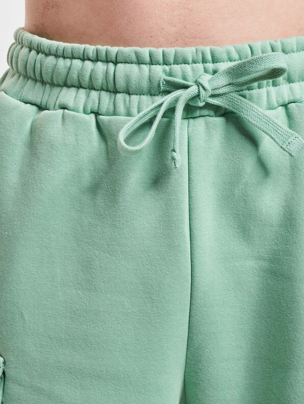 2Y Basic Cargo Shorts-3