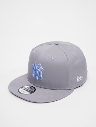 New Era Outline 9Fifty New York Yankees Snapback Cap