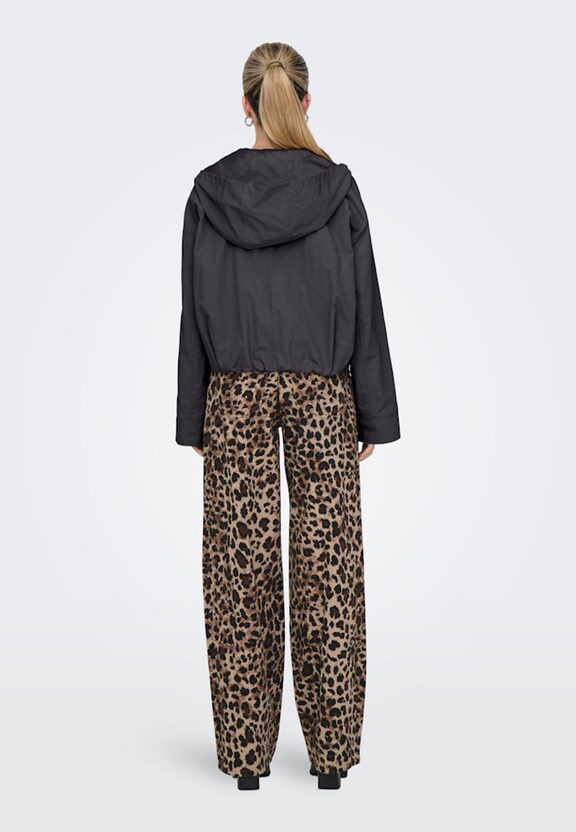 Bealo Hood-1