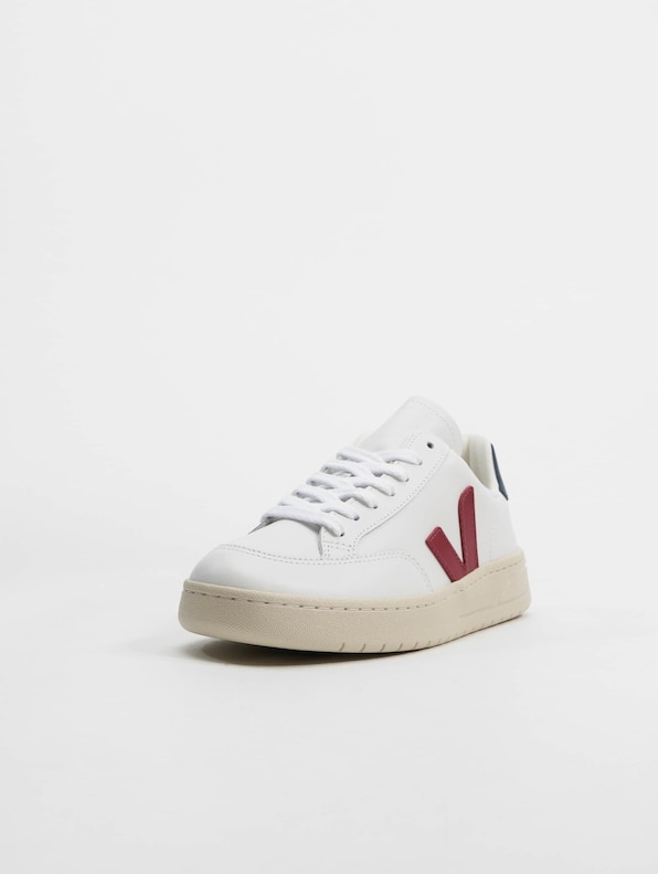 V-12 Leather-2