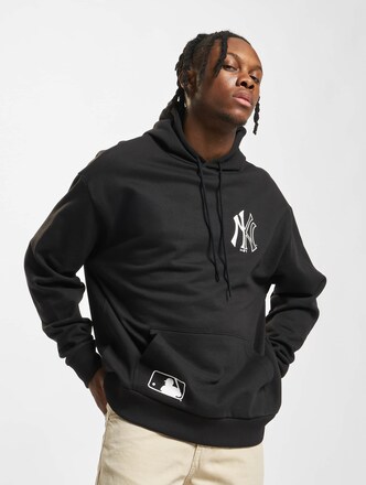 MLB New York Yankees Half Logo Oversized