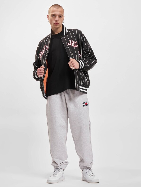 Tommy Jeans Rlx Pinstripe Bomberjacke-6