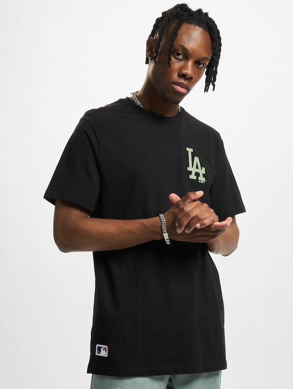 New Era League Essential Los Angeles Dodgers Oversized T-Shirt - Black
