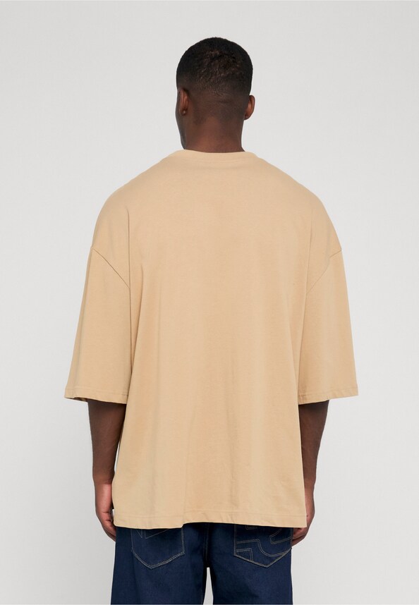 K Heart Huge Tee-1