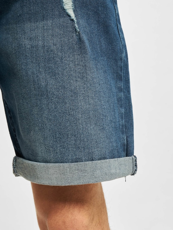 Rebel Oslo Destroy-6