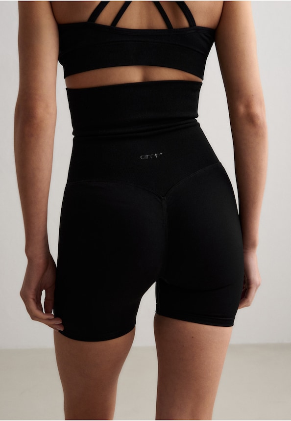 Shape Seamless Core Control -1