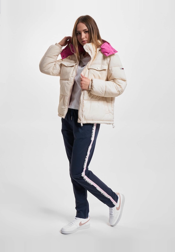 Tommy Jeans Contrast Hood-10