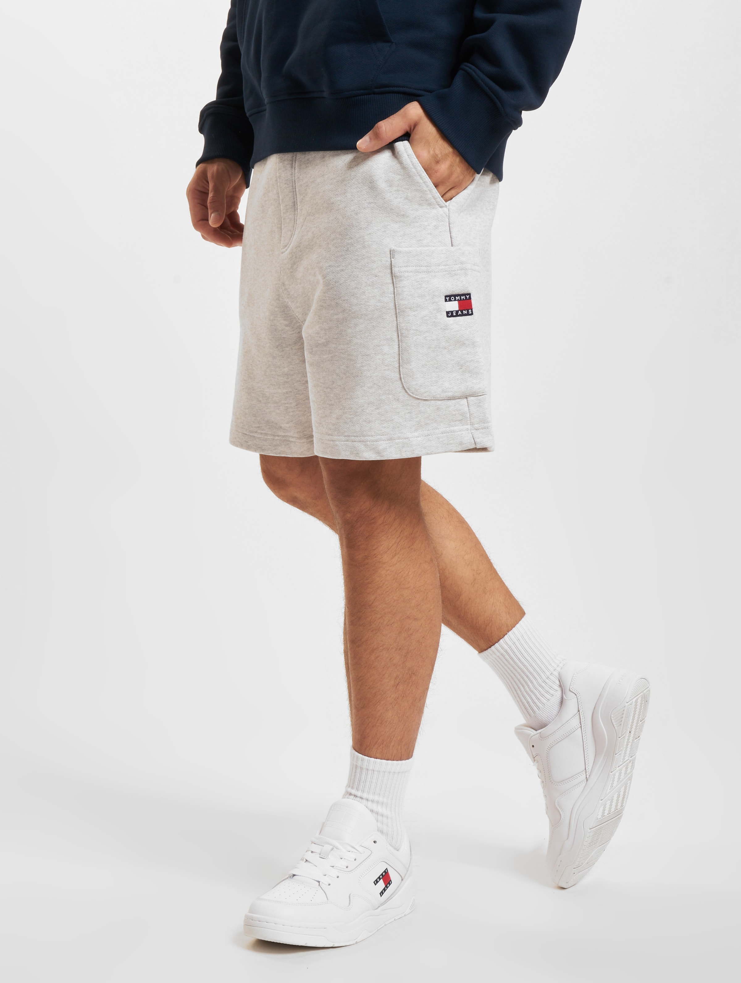 Tommy Jeans Badge Cargo Shorts Mannen op kleur grijs, Maat XXL
