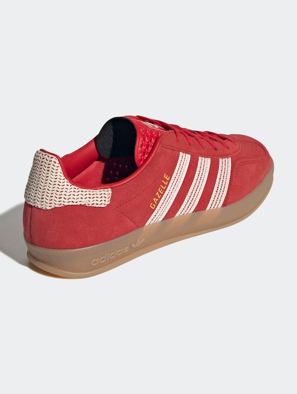 Gazelle Indoor W -3