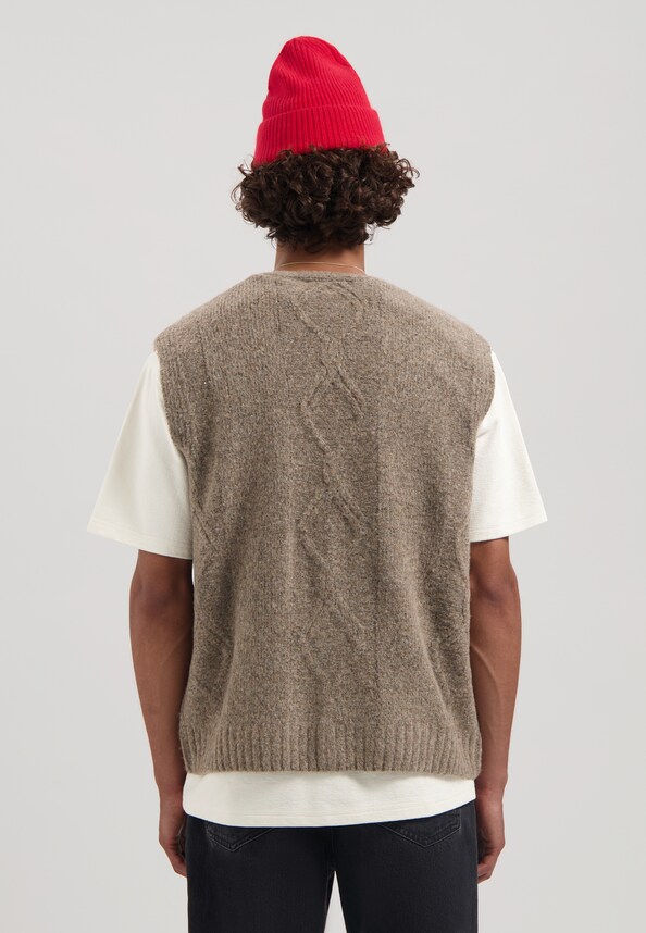 Hugin Sleeveless Vest-1