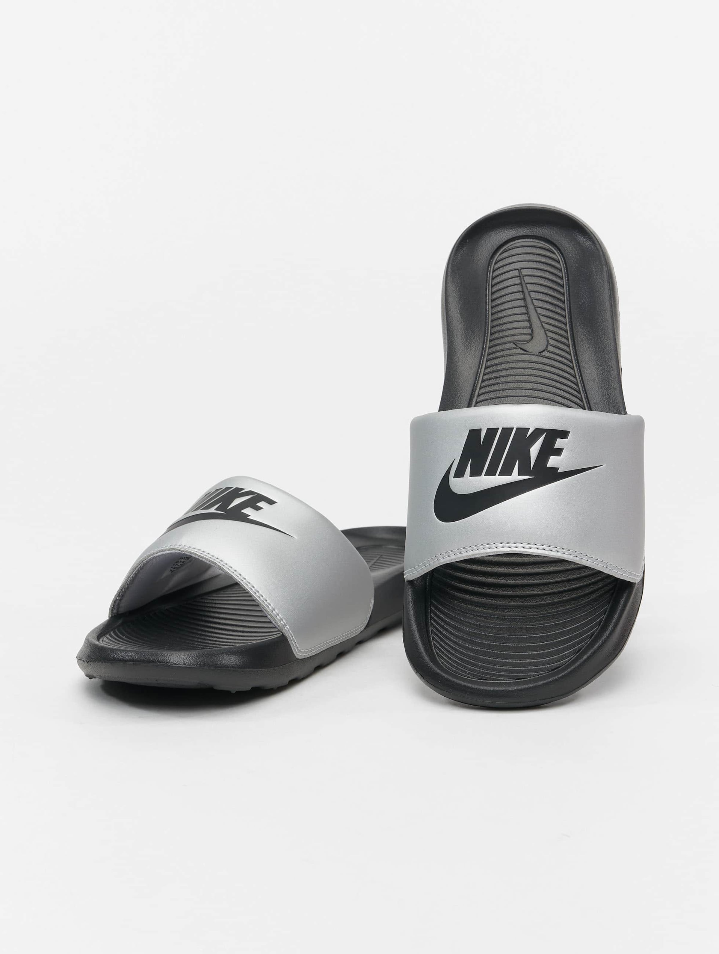 Metallic nike clearance slides